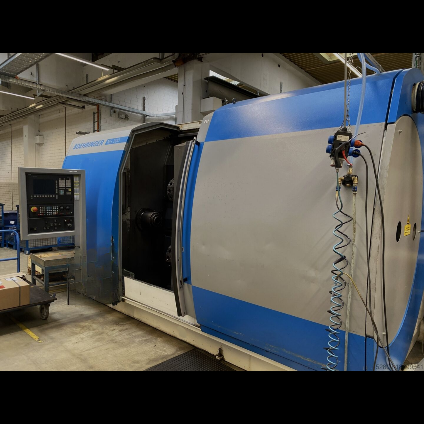 Univerzális CNC eszterga BOEHRINGER NG200